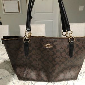 Like new Coach bag